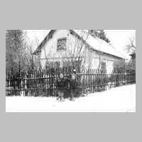 108-0008 Das Wohnhaus Gustav Kohn in Uderhoehe im Winter 1942-43.jpg